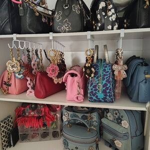 Meet your Posher, Samantha